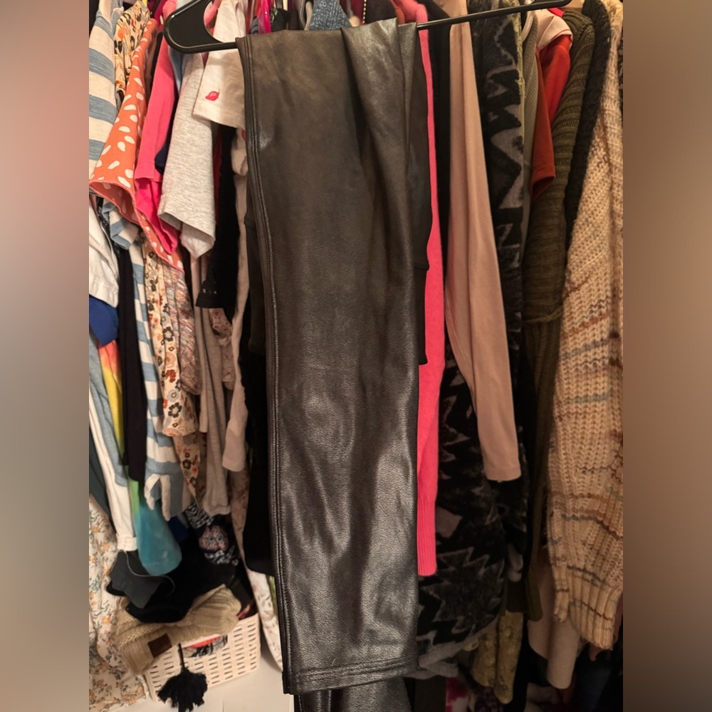 SPANX FAUX leather leggings